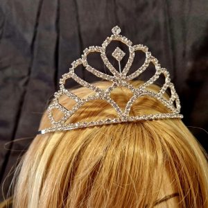 Tiara közepes